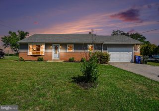 1605 CHURCH RD, York, PA 17408