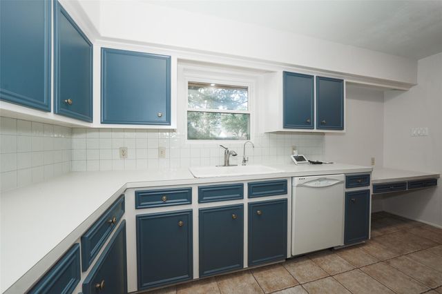 9622 Highmeadow Drive, Houston, TX 77063