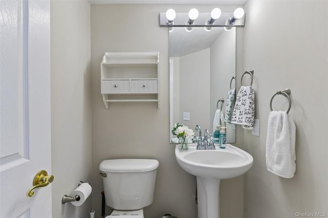14 Julia Circle 14, Middle Island, NY 11953