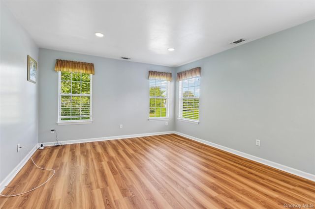 14 Julia Circle 14, Middle Island, NY 11953