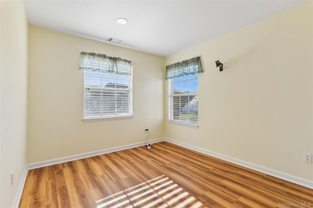 14 Julia Circle 14, Middle Island, NY 11953