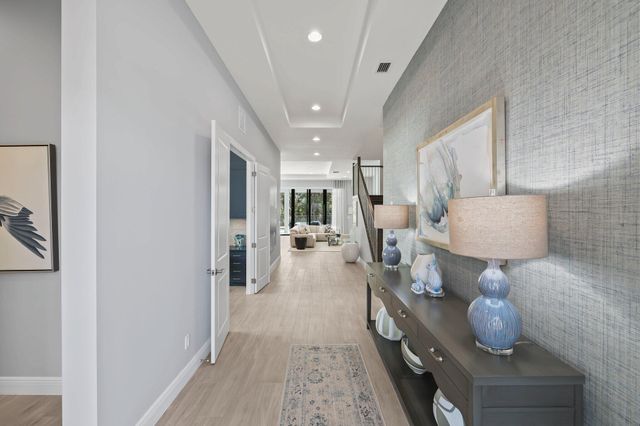 13602 Artisan Circle, Palm Beach Gardens, FL 33418