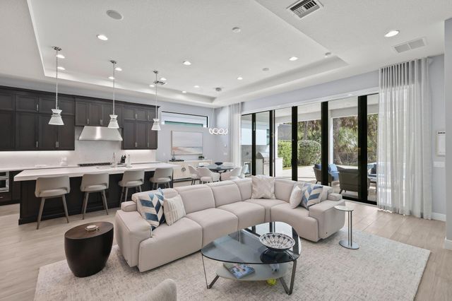 13602 Artisan Circle, Palm Beach Gardens, FL 33418