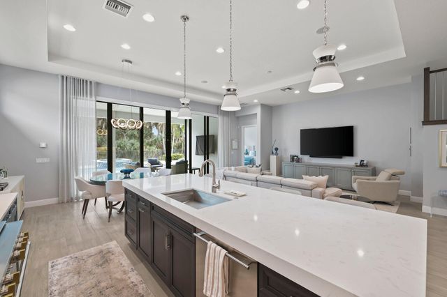 13602 Artisan Circle, Palm Beach Gardens, FL 33418