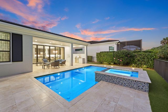 13602 Artisan Circle, Palm Beach Gardens, FL 33418