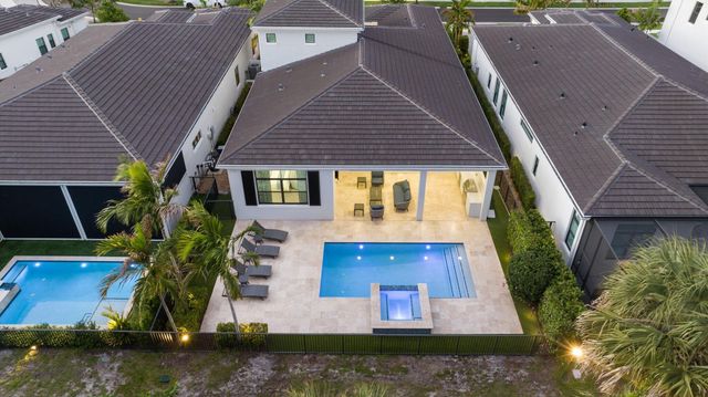 13602 Artisan Circle, Palm Beach Gardens, FL 33418
