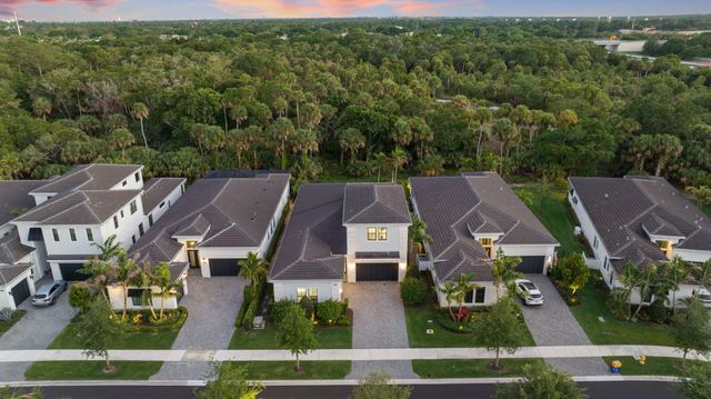 13602 Artisan Circle, Palm Beach Gardens, FL 33418