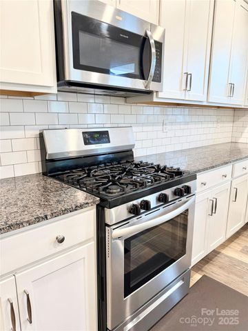 10211 Glenmere Creek Circle, Charlotte, NC 28262