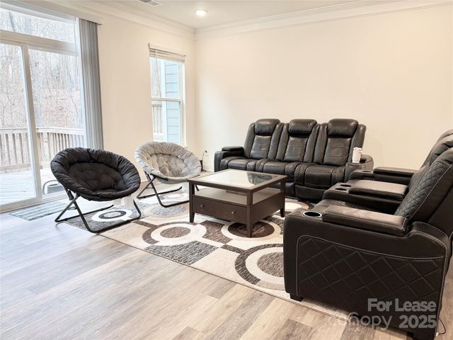 10211 Glenmere Creek Circle, Charlotte, NC 28262