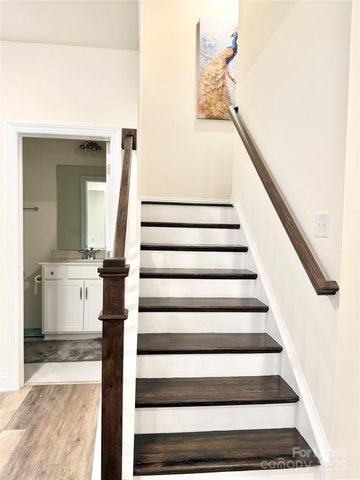 10211 Glenmere Creek Circle, Charlotte, NC 28262