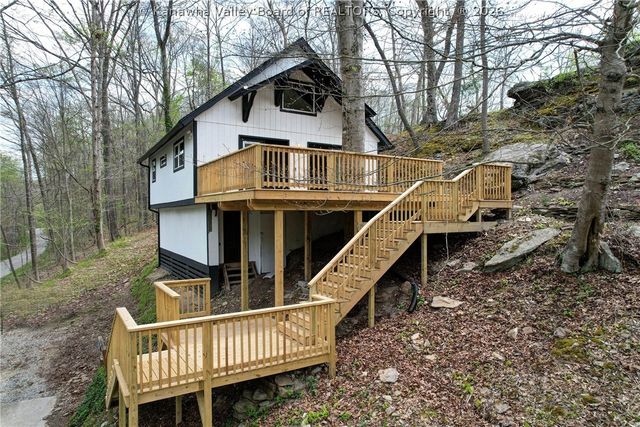 2873 Kanawha State Forest Drive, Charleston, WV 25314
