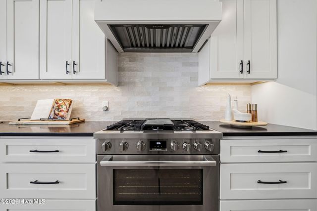 1748 Herons View Drive, Wilmington, NC 28401