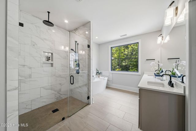 1748 Herons View Drive, Wilmington, NC 28401