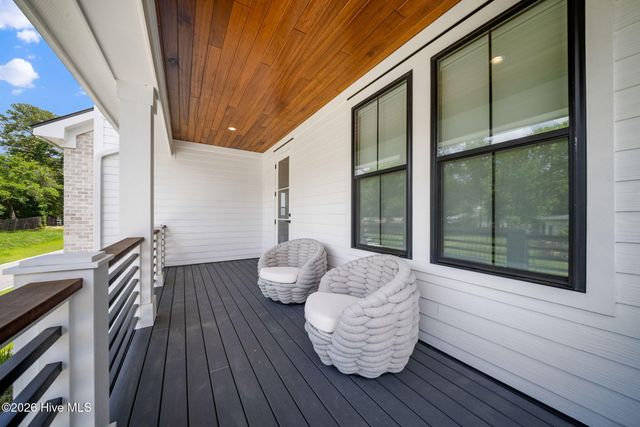 1748 Herons View Drive, Wilmington, NC 28401