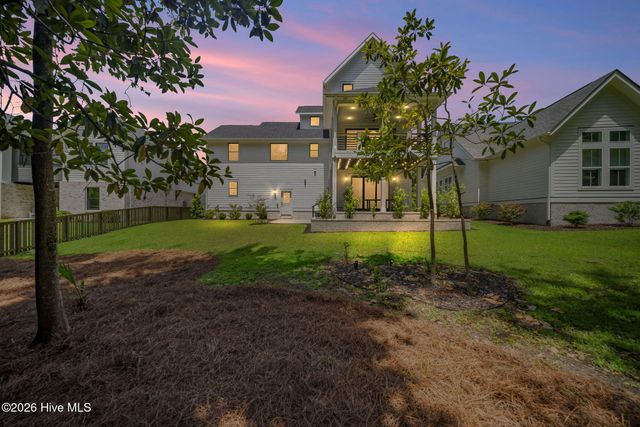 1748 Herons View Drive, Wilmington, NC 28401