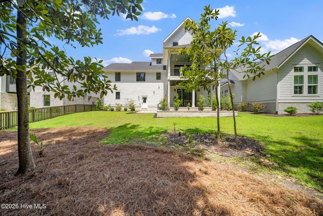 1748 Herons View Drive, Wilmington, NC 28401