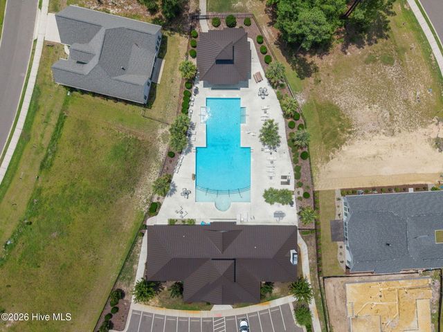 1748 Herons View Drive, Wilmington, NC 28401