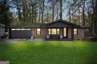 2746 Dale Creek Drive NW, Atlanta, GA 30318