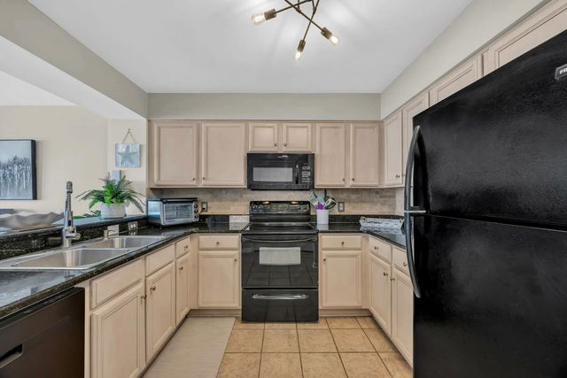 1625 S Ocean Blvd Unit S1607, North Myrtle Beach, SC 29582