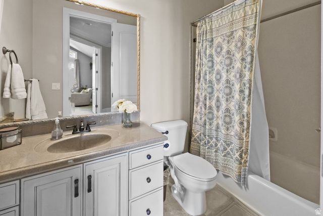 943 N TERRACE DR, Provo, UT 84604