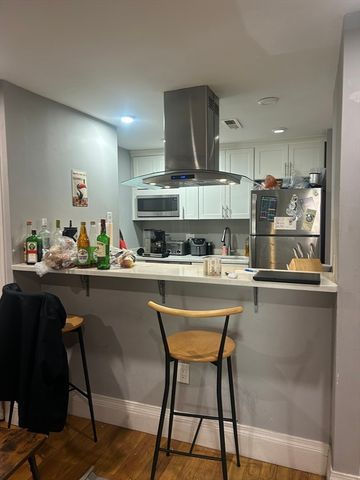 377 West Broadway 2, Boston, MA 02127