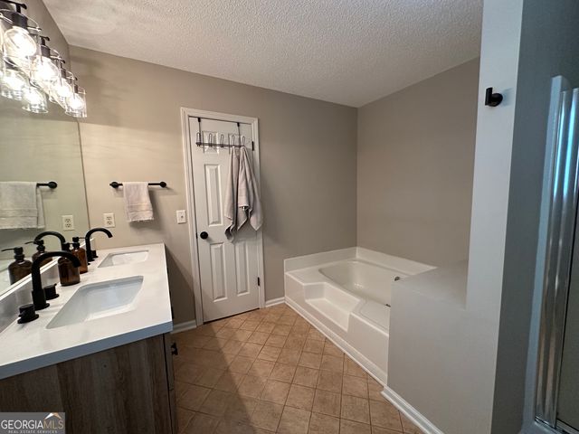 10 VAUGHAN Court NE, Cartersville, GA 30121