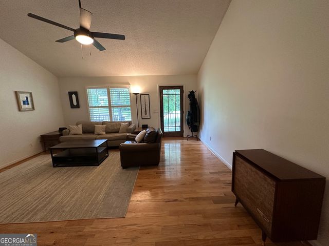 10 VAUGHAN Court NE, Cartersville, GA 30121