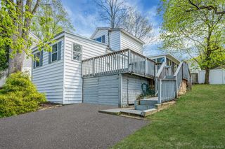 93 Maple Road, Kings Park, NY 11754