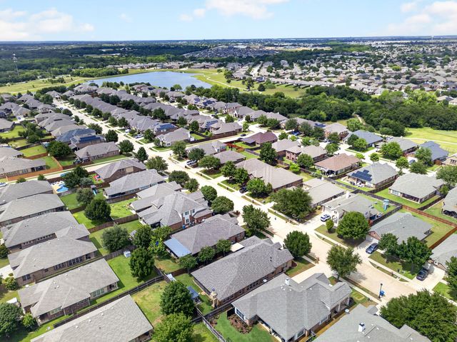 1120 Ponderosa Drive, Aubrey, TX 76227