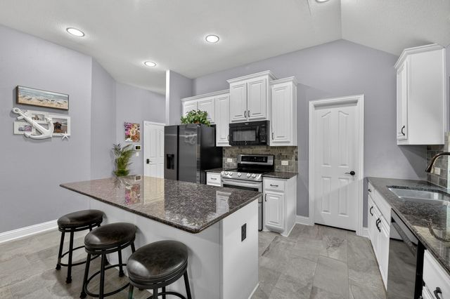 1120 Ponderosa Drive, Aubrey, TX 76227