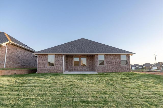 9309 NW 87th Street, Yukon, OK 73099