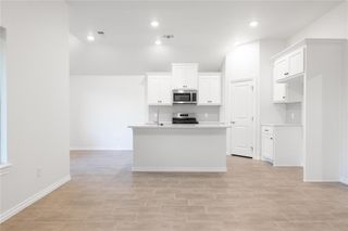 9309 NW 87th Street, Yukon, OK 73099