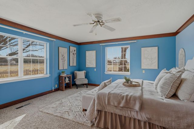 522 Clark Circle SW, Albuquerque, NM 87105