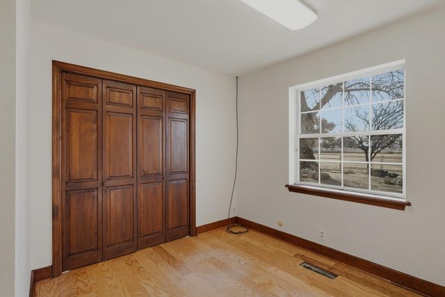 522 Clark Circle SW, Albuquerque, NM 87105