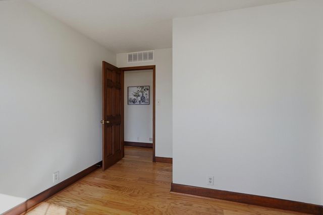 522 Clark Circle SW, Albuquerque, NM 87105