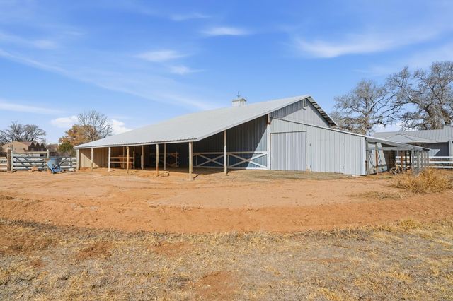 522 Clark Circle SW, Albuquerque, NM 87105