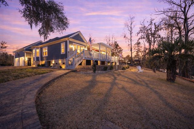 843 Caines Landing Rd., Conway, SC 29526