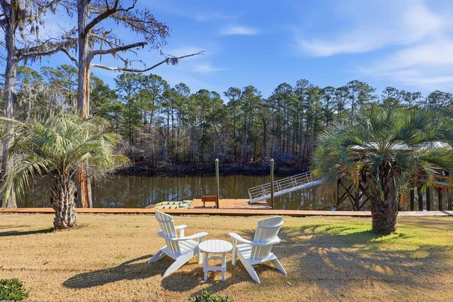 843 Caines Landing Rd., Conway, SC 29526