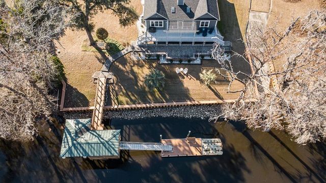 843 Caines Landing Rd., Conway, SC 29526