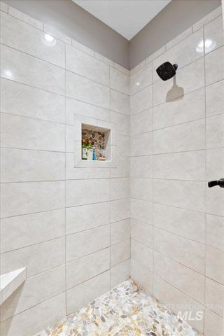 92 S Wildgrass Way, Star, ID 83669