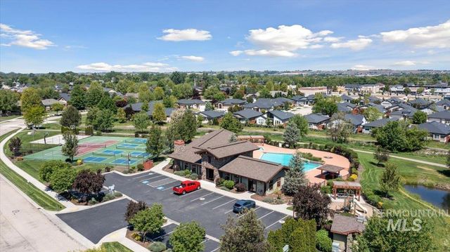 92 S Wildgrass Way, Star, ID 83669