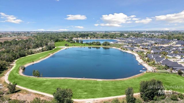 92 S Wildgrass Way, Star, ID 83669