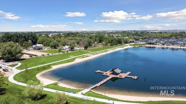 92 S Wildgrass Way, Star, ID 83669