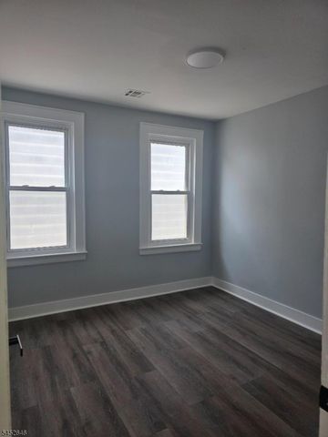 270 40Th St, Irvington Twp., NJ 07111