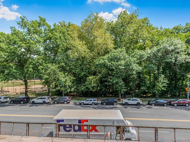 6535 Broadway 2G, Bronx, NY 10471