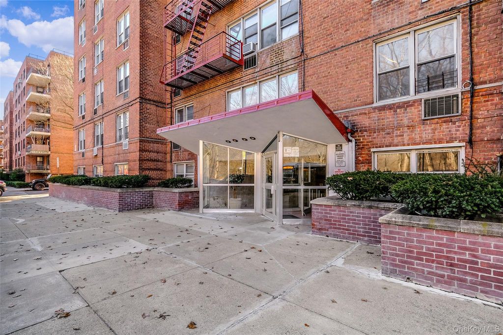 6535 Broadway 2G, Bronx, NY 10471