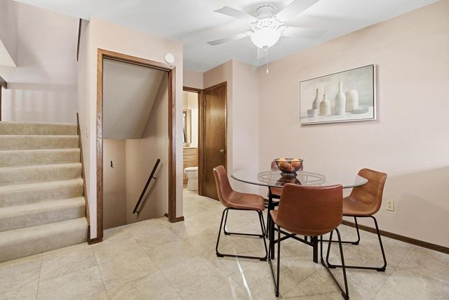 16370 W Coachlight DRIVE, New Berlin, WI 53151