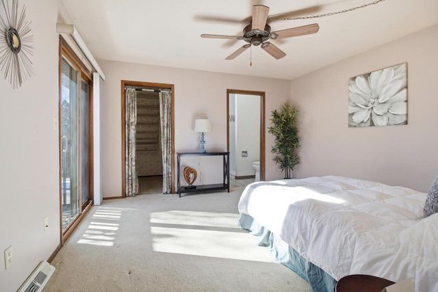 16370 W Coachlight DRIVE, New Berlin, WI 53151