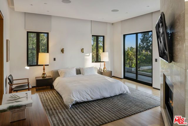 1120 El Retiro Way, Beverly Hills, CA 90210