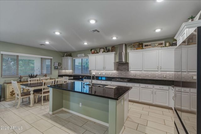 17157 W LAURIE Lane, Waddell, AZ 85355